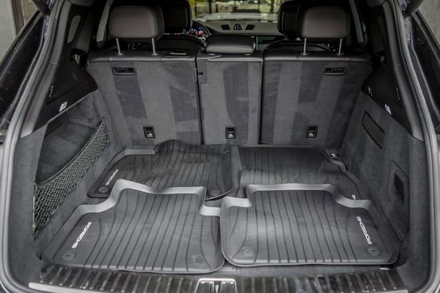 Used 2019 Porsche Cayenne image 11