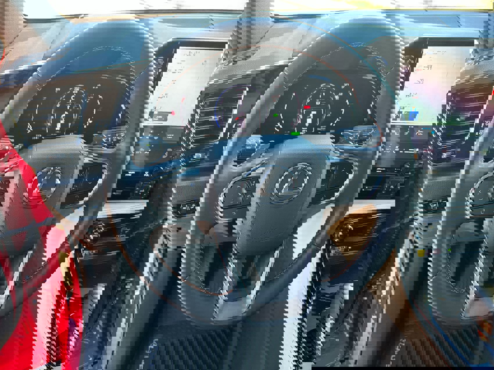 Used 2022 Lexus NX 350h AWD image 14