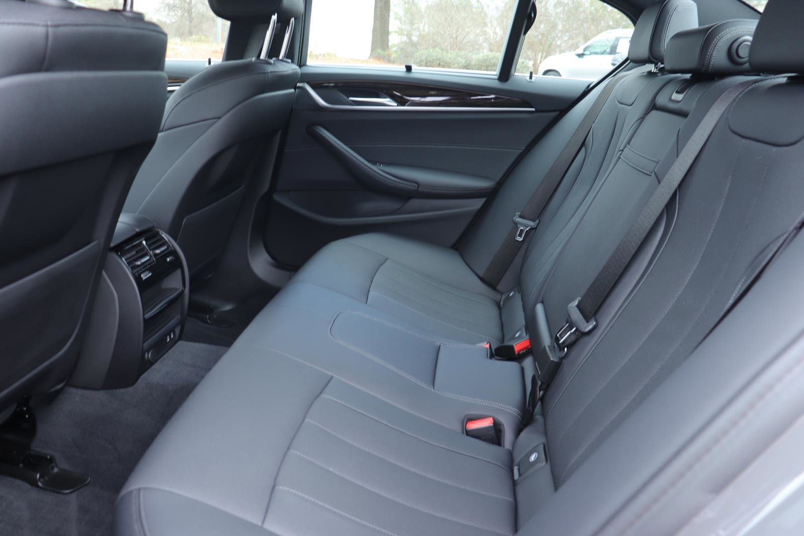 Certified 2022 BMW 540i image 13