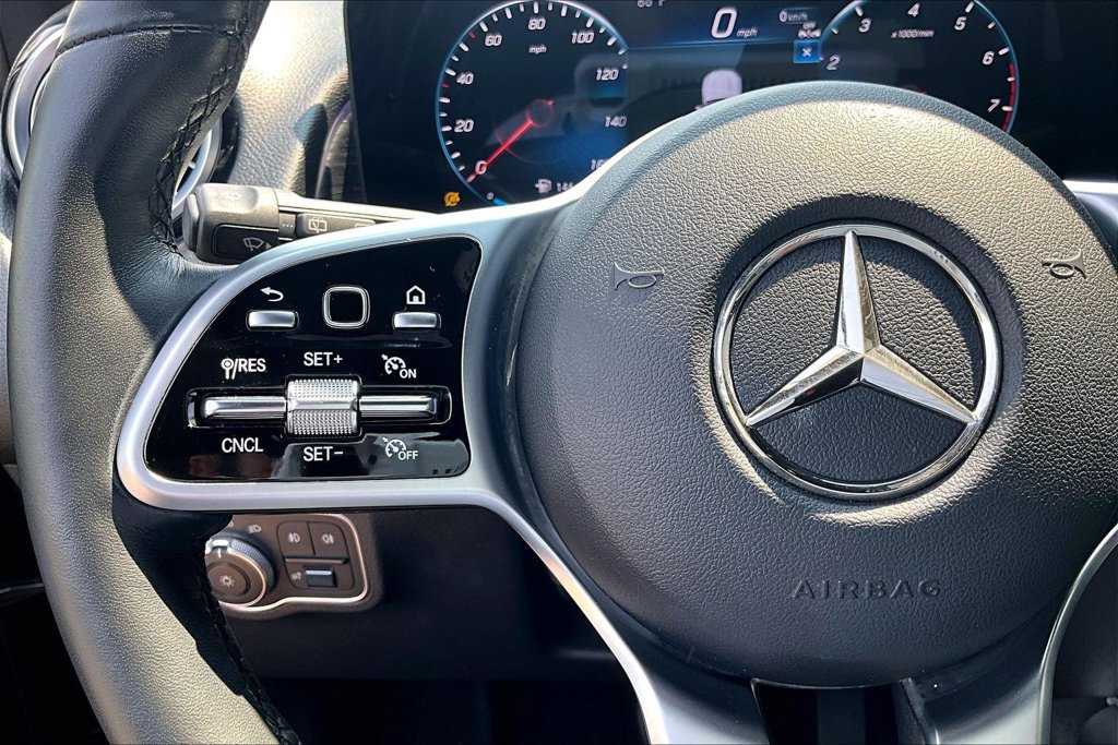 Certified 2023 Mercedes-Benz GLB 250 4MATIC image 20