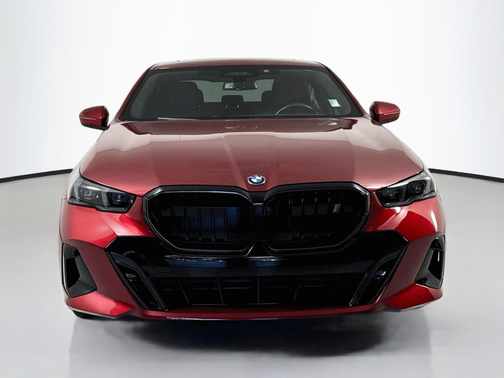 Used 2024 BMW i5 eDrive40i w/ M Sport Package RWD image 3