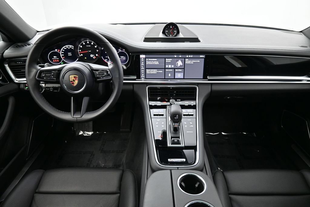 Certified 2021 Porsche Panamera RWD image 6
