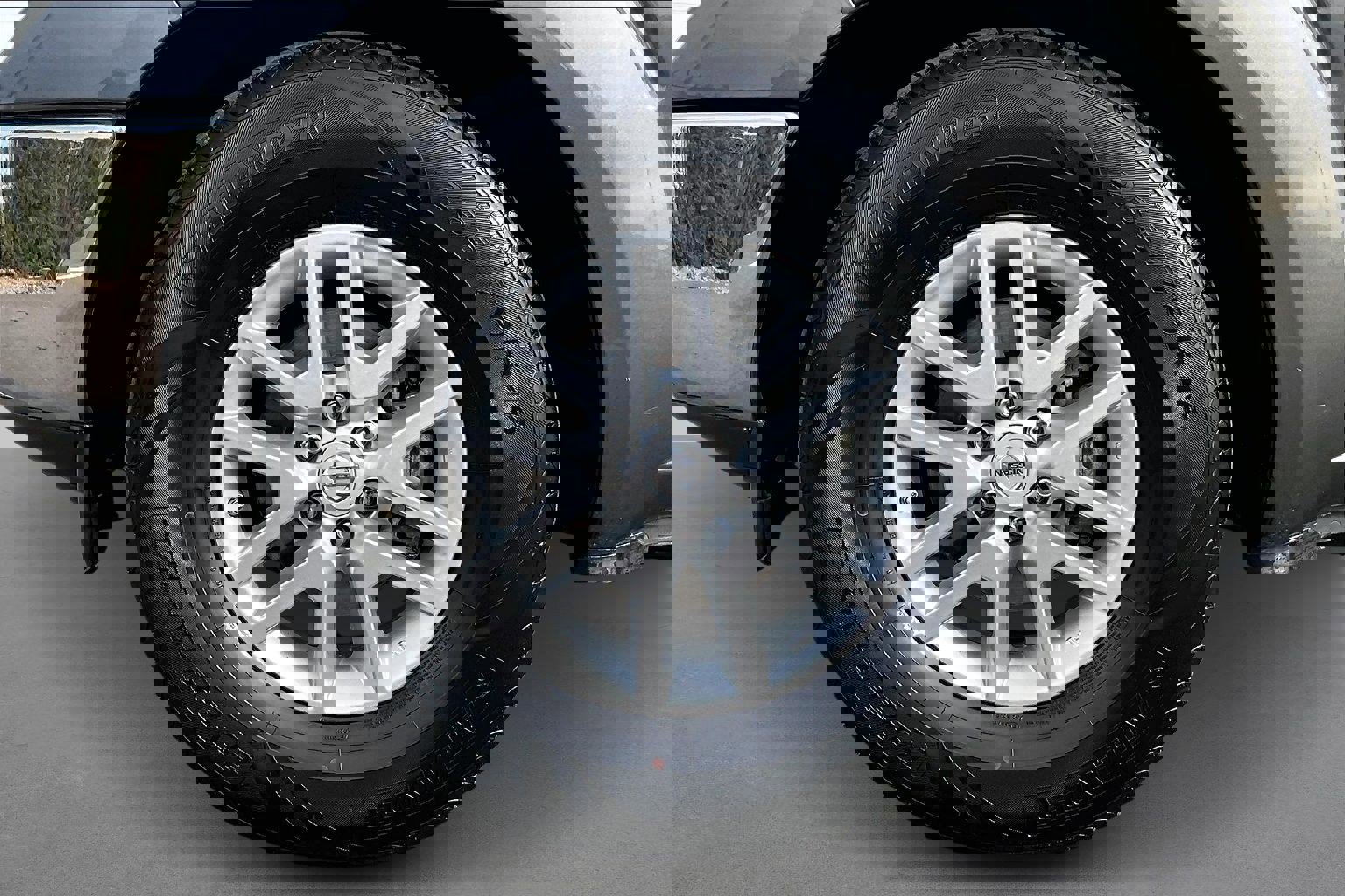 Used 2008 Nissan Frontier SE w/ SE Value Truck Pkg image 7