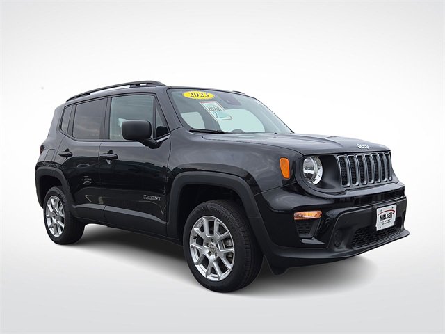 Used 2023 Jeep Renegade Latitude w/ Sun/Sound Group