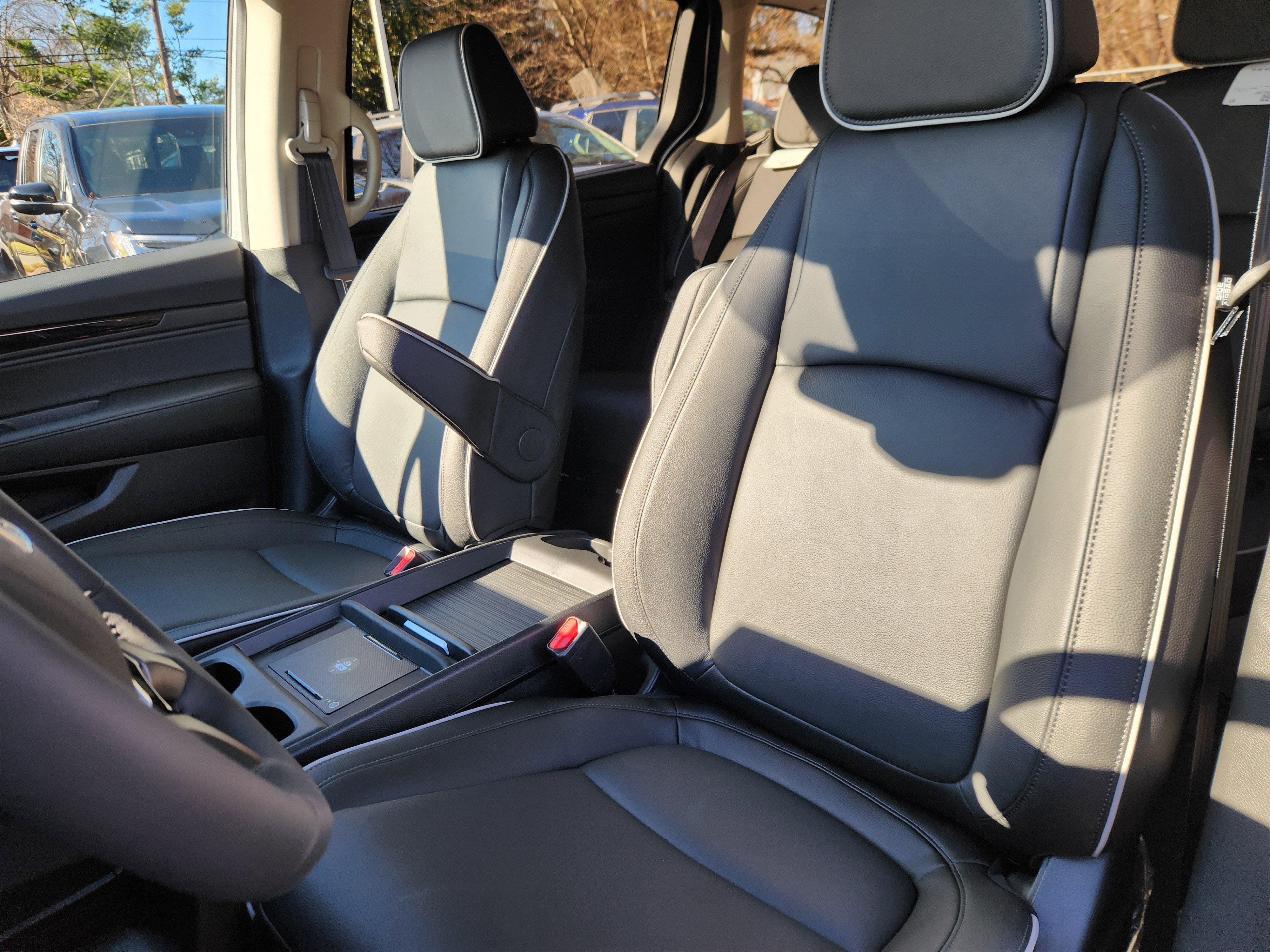 New 2026 Honda Odyssey Touring image 8