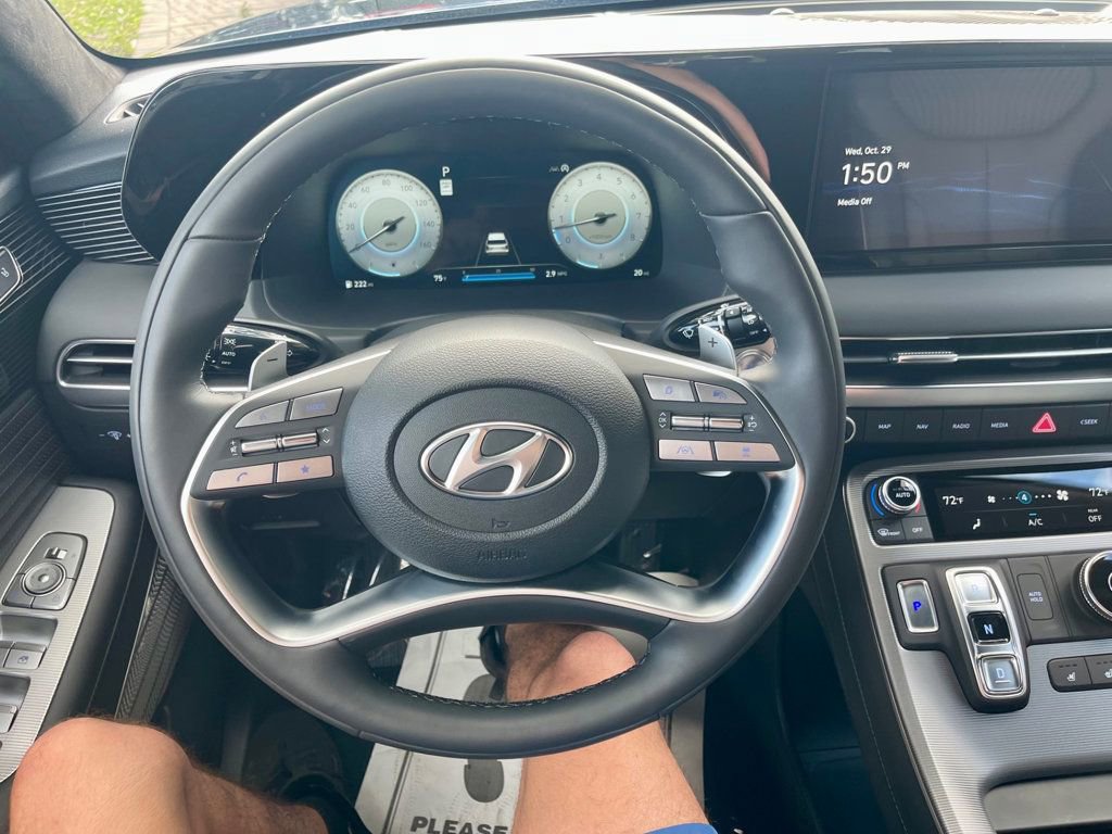 Used 2025 Hyundai Palisade Calligraphy image 15