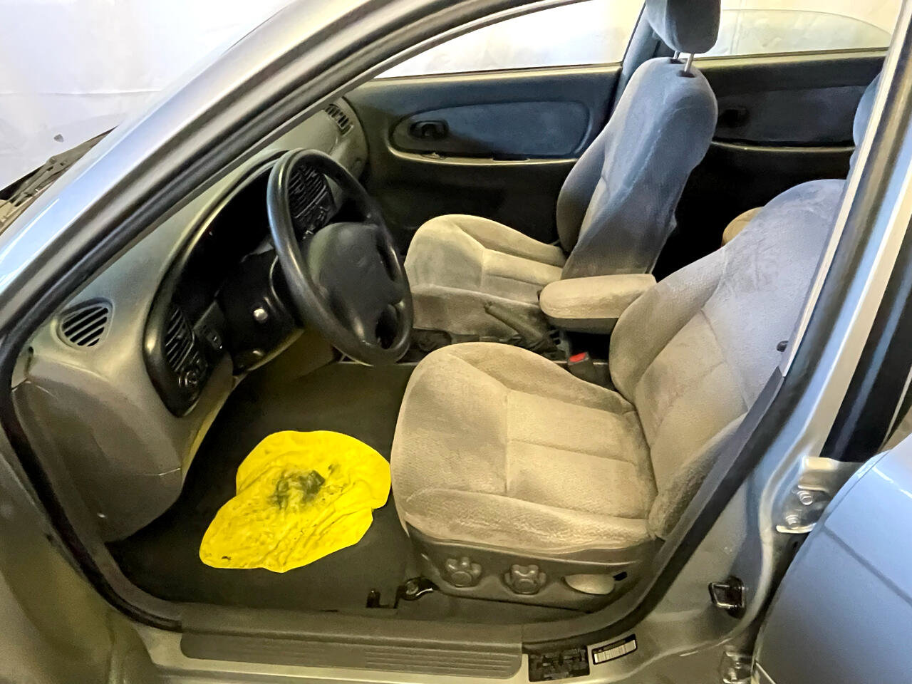 Used 2004 Kia Spectra Sedan image 22