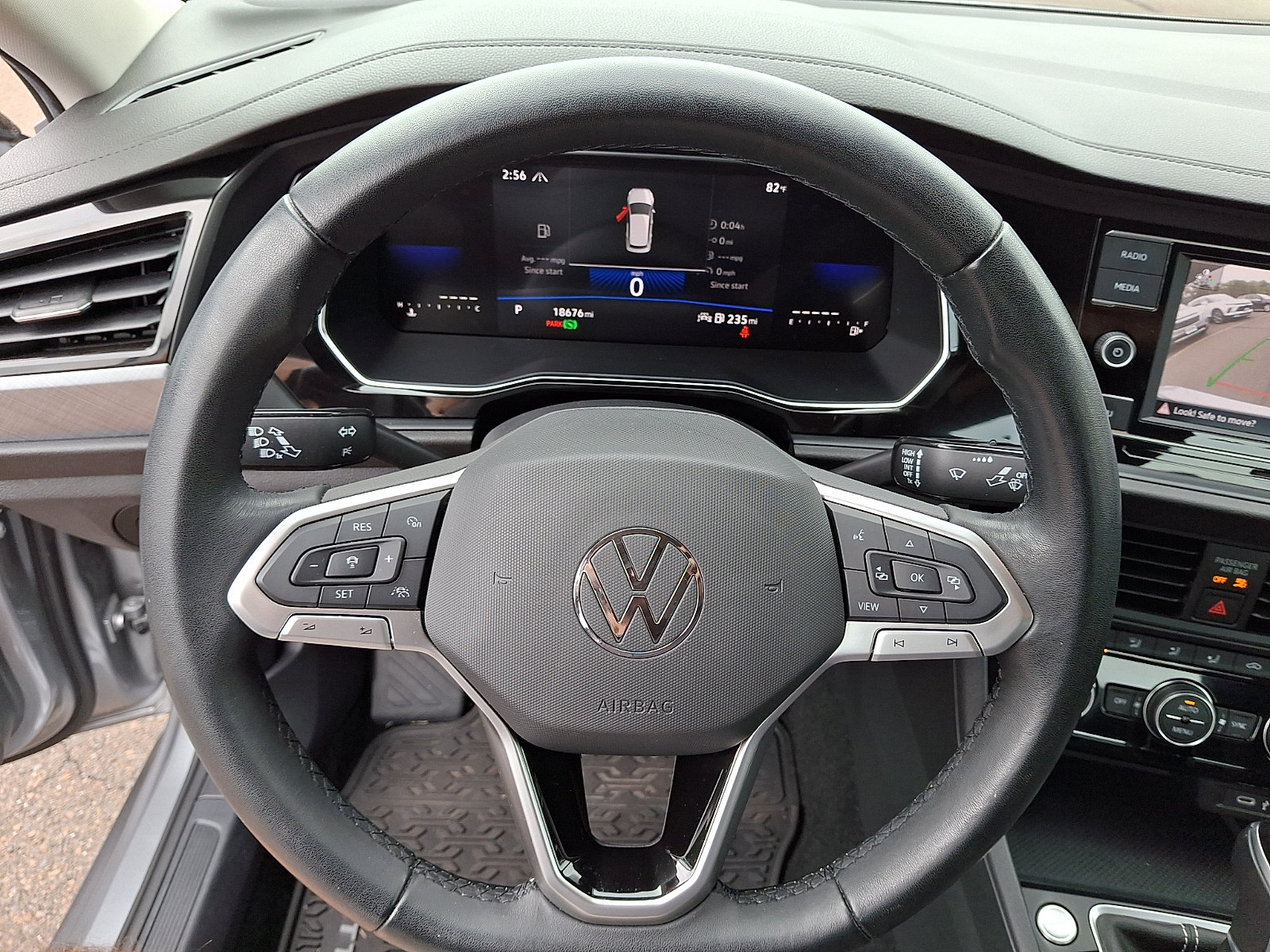 Used 2023 Volkswagen Jetta SE FWD image 19