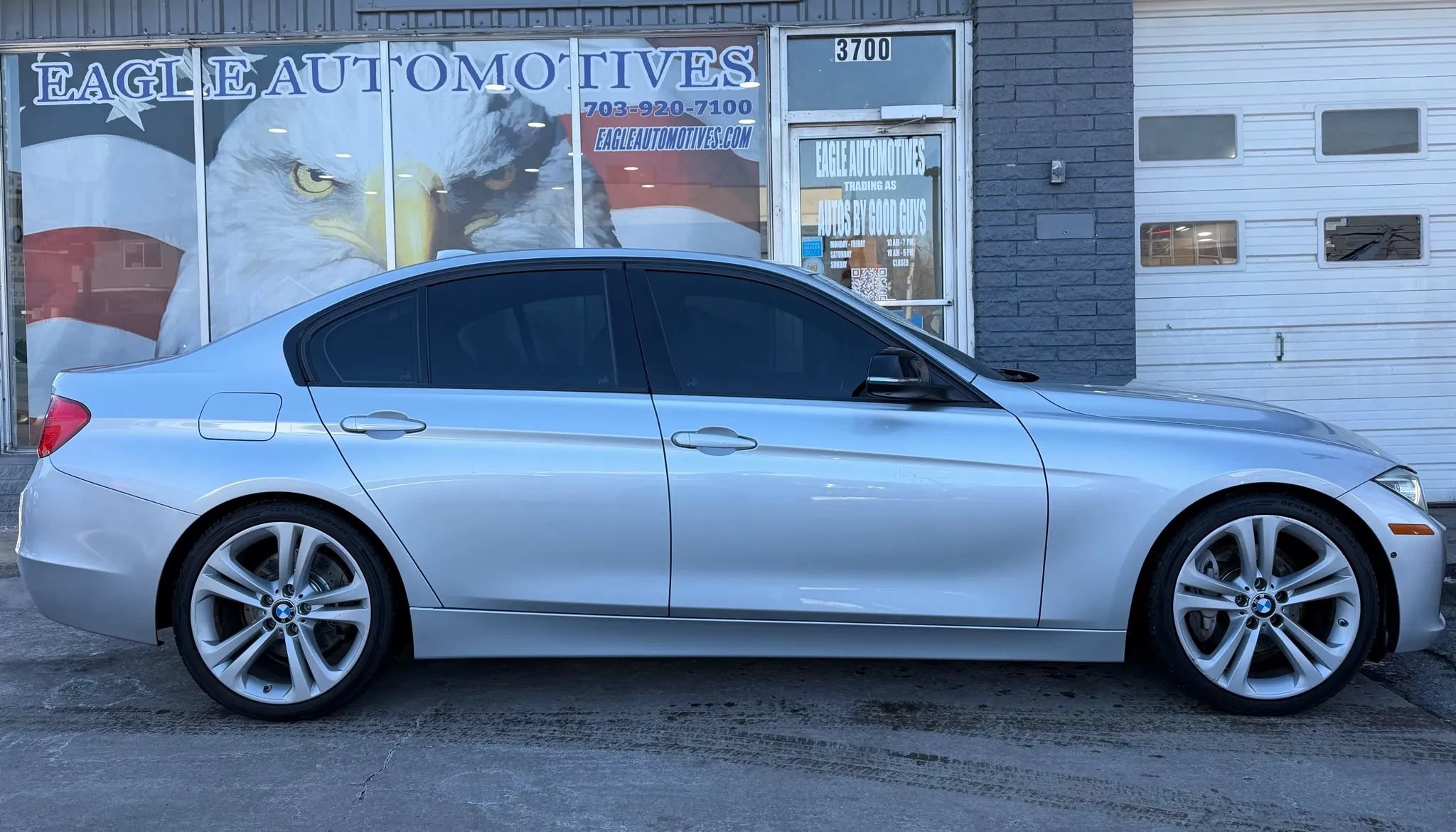 Used 2013 BMW 335i Sedan RWD image 2