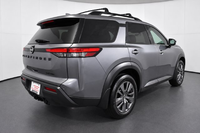 Used 2022 Nissan Pathfinder SV w/ SV Premium Package AWD/4WD image 4