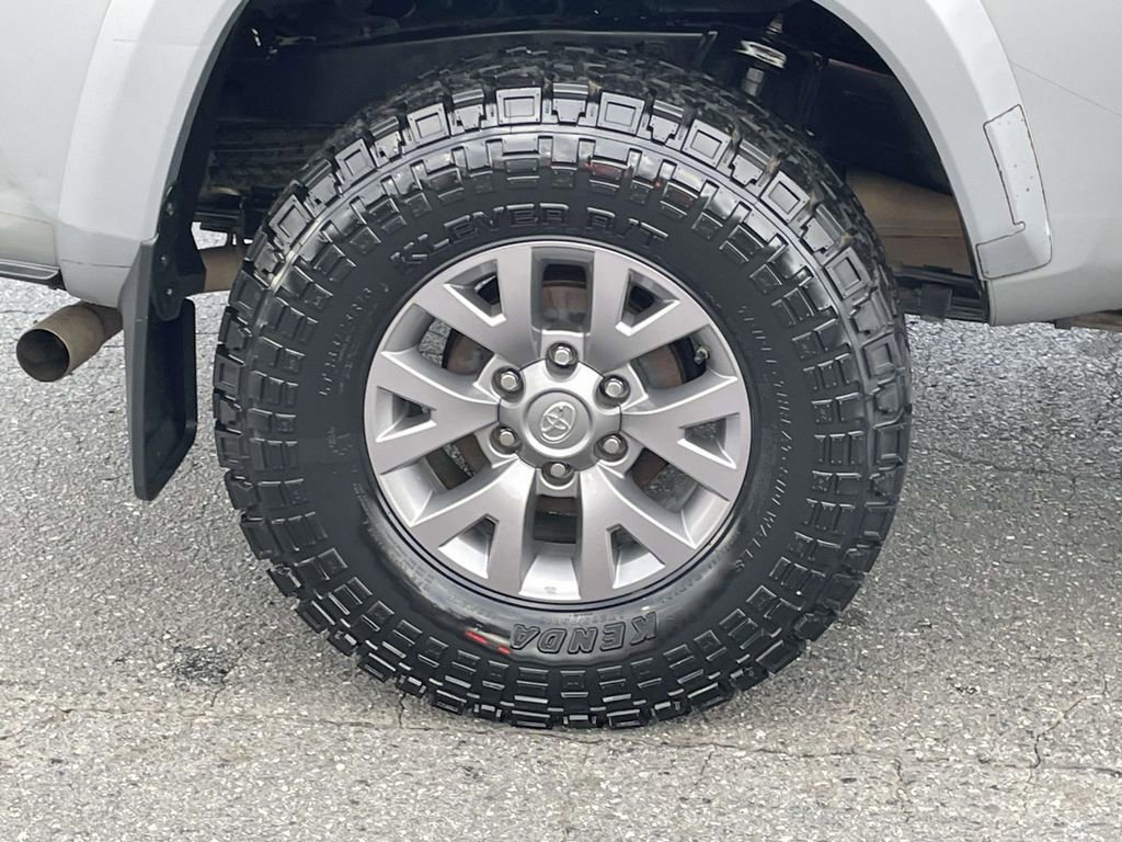 Used 2019 Toyota Tacoma SR5 image 12