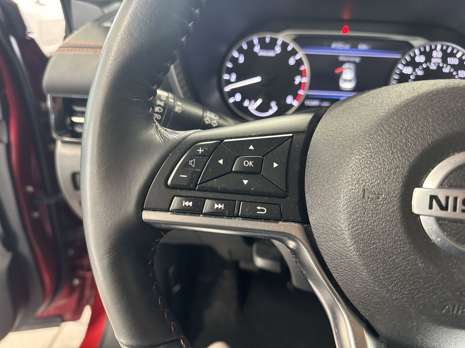 Used 2023 Nissan Sentra SR w/ Electronics Package image 17