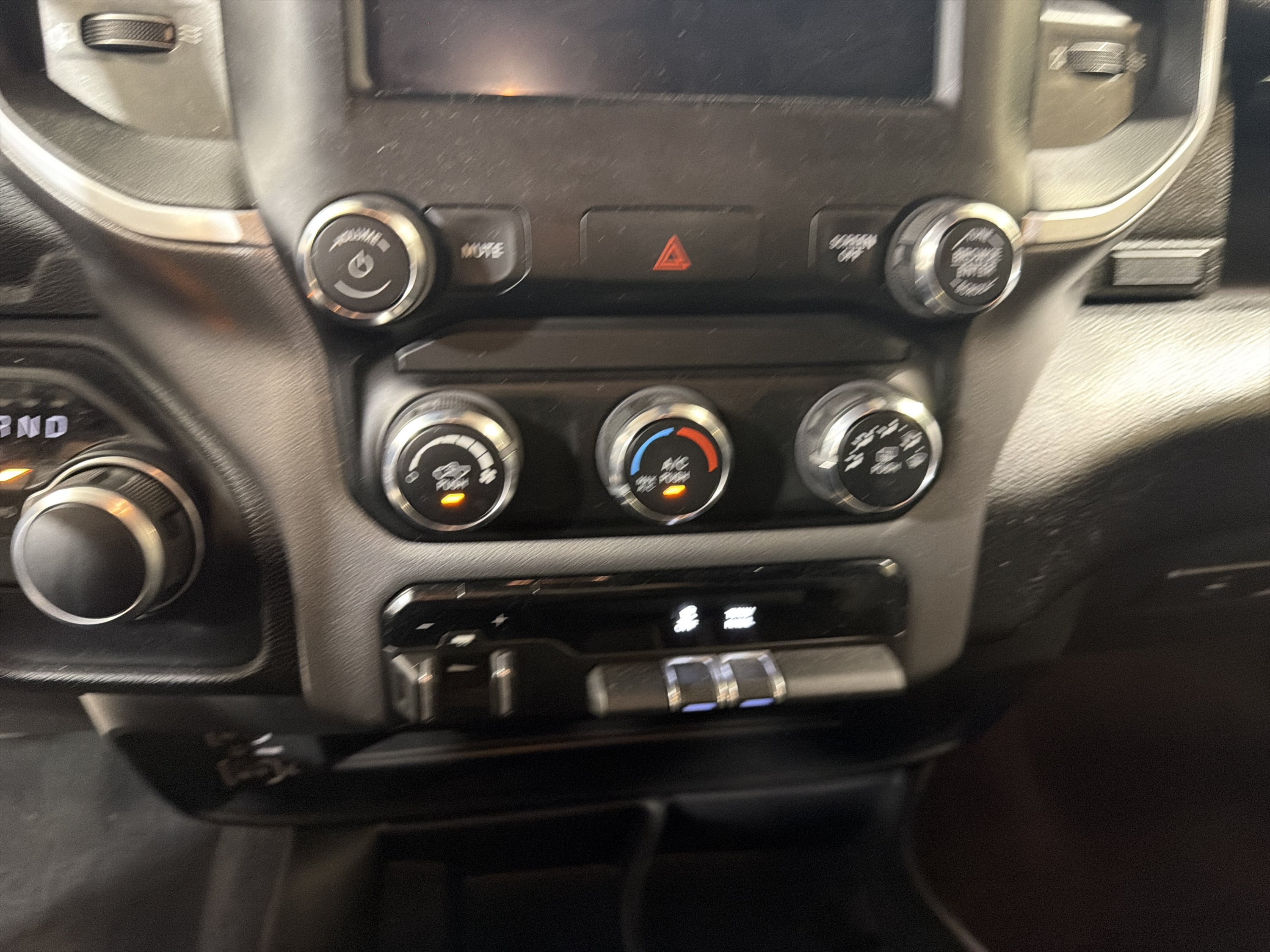 Used 2024 RAM 2500 Big Horn w/ Bed Utility Group AWD/4WD image 17