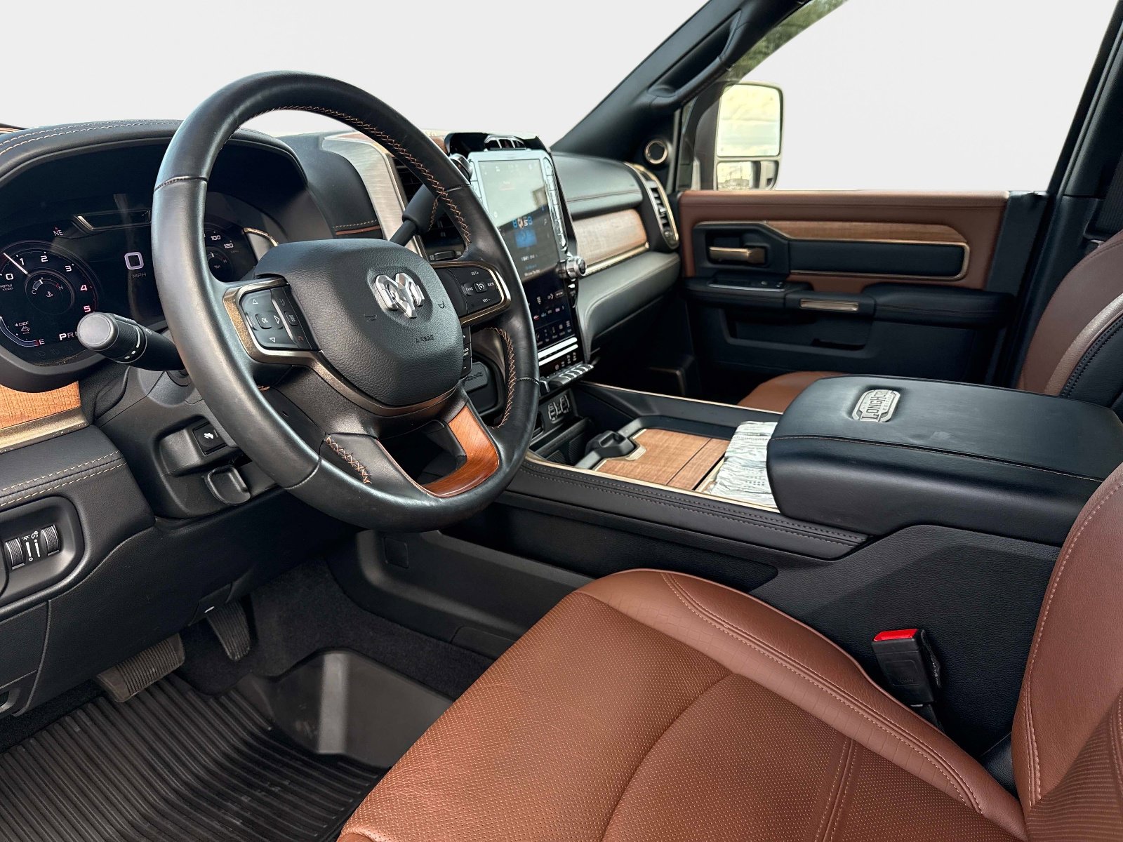 Certified 2024 RAM 2500 Limited image 33