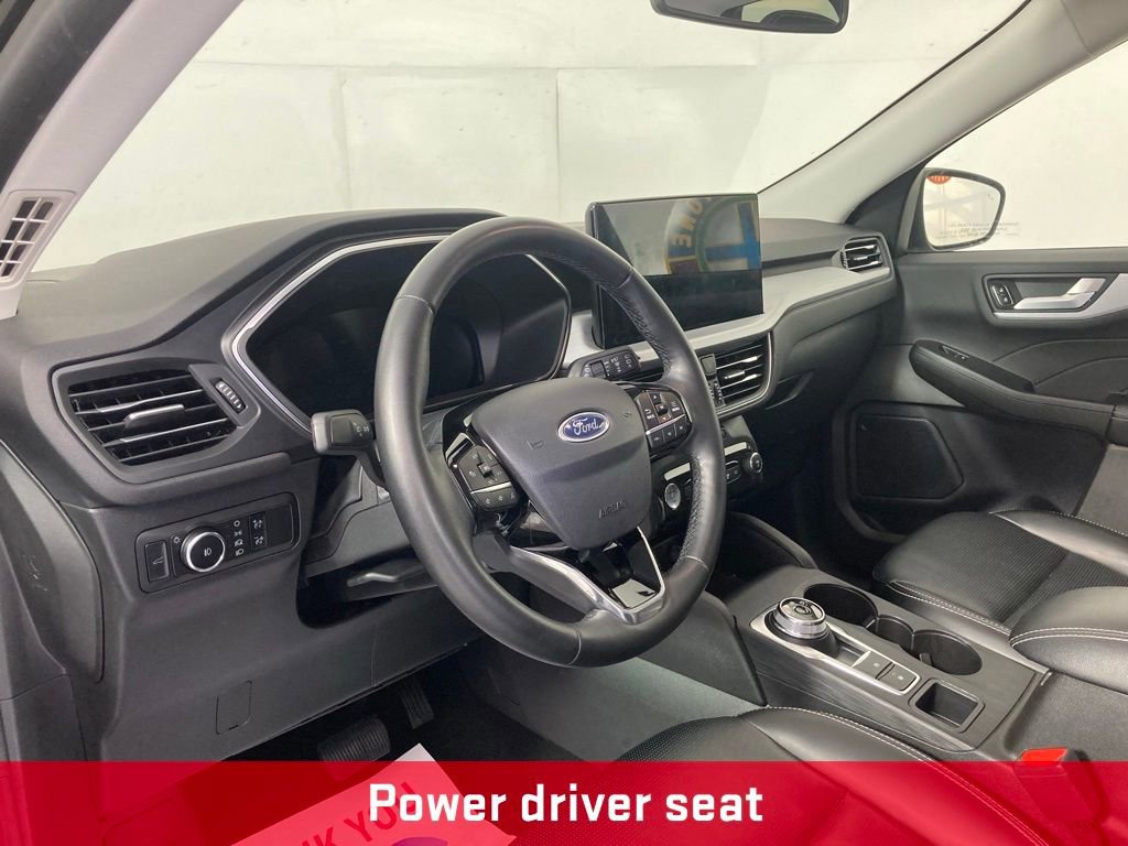 Used 2024 Ford Escape Platinum image 14
