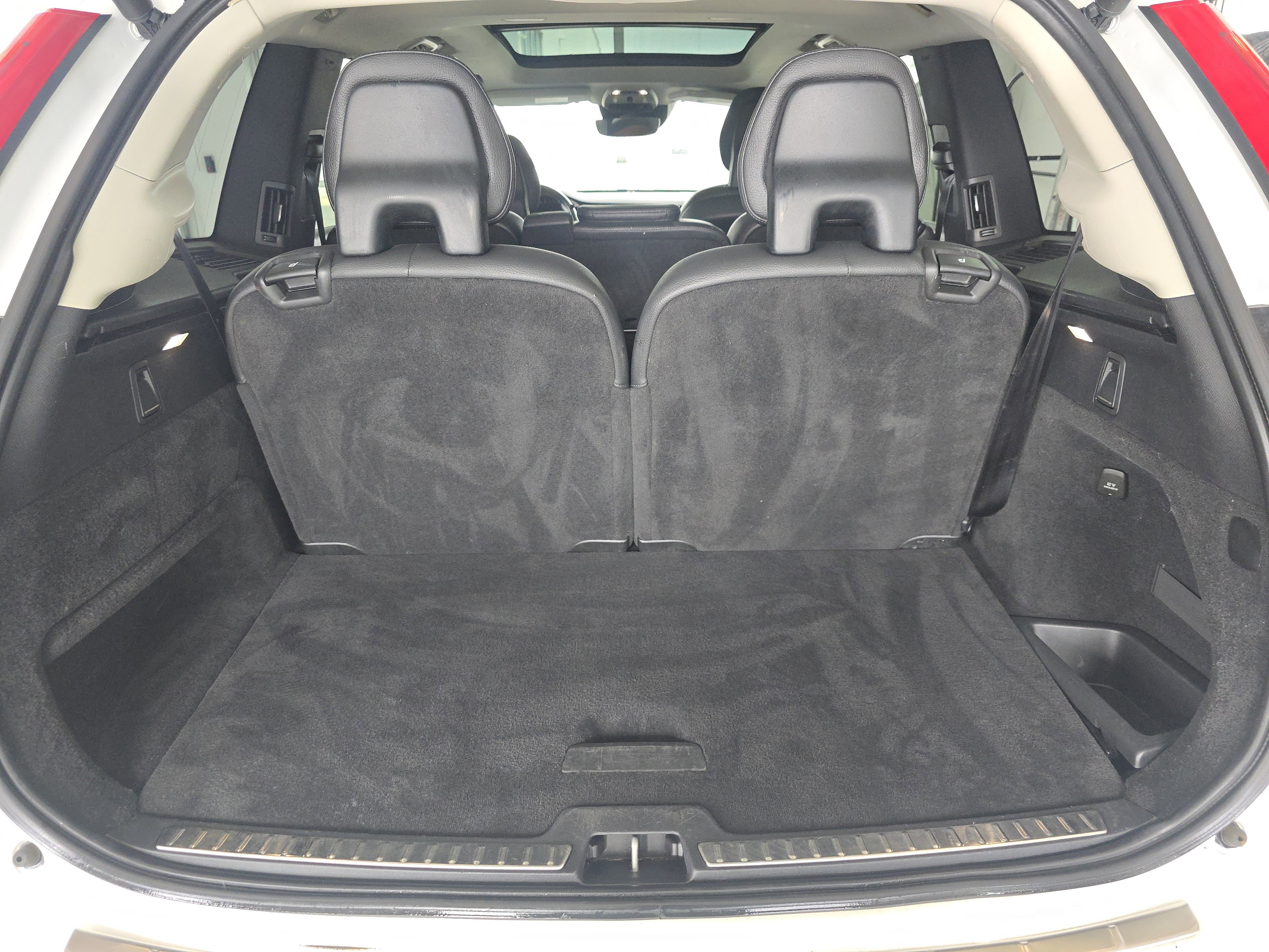 Used 2021 Volvo XC90 T6 Momentum image 27