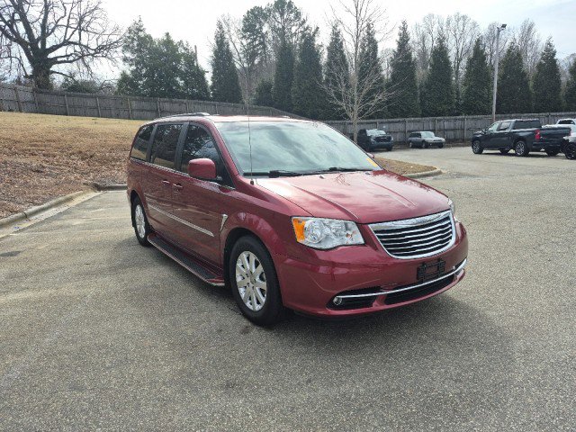 Used 2014 Chrysler Town & Country Touring