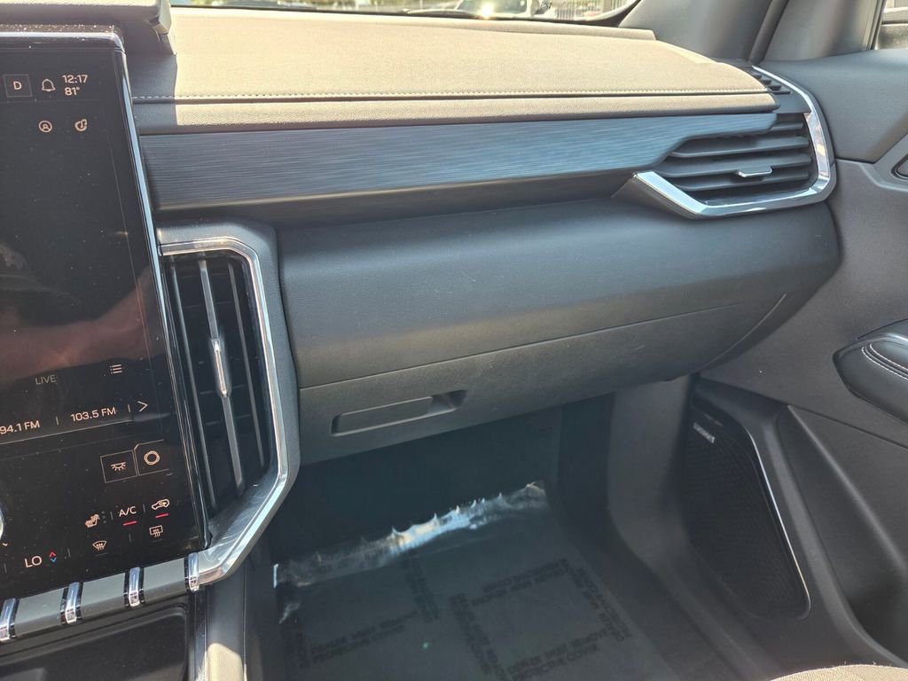 Used 2025 GMC Acadia Elevation image 28