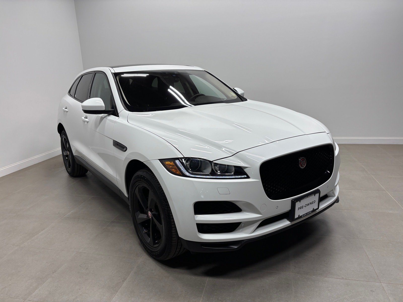 Used 2020 Jaguar F-PACE Premium AWD/4WD image 4