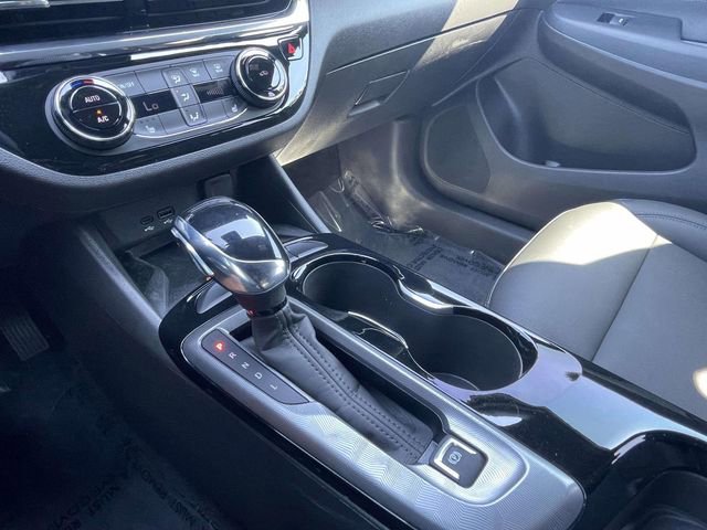 Used 2025 Buick Envista Sport Touring w/ Convenience I Package FWD image 22