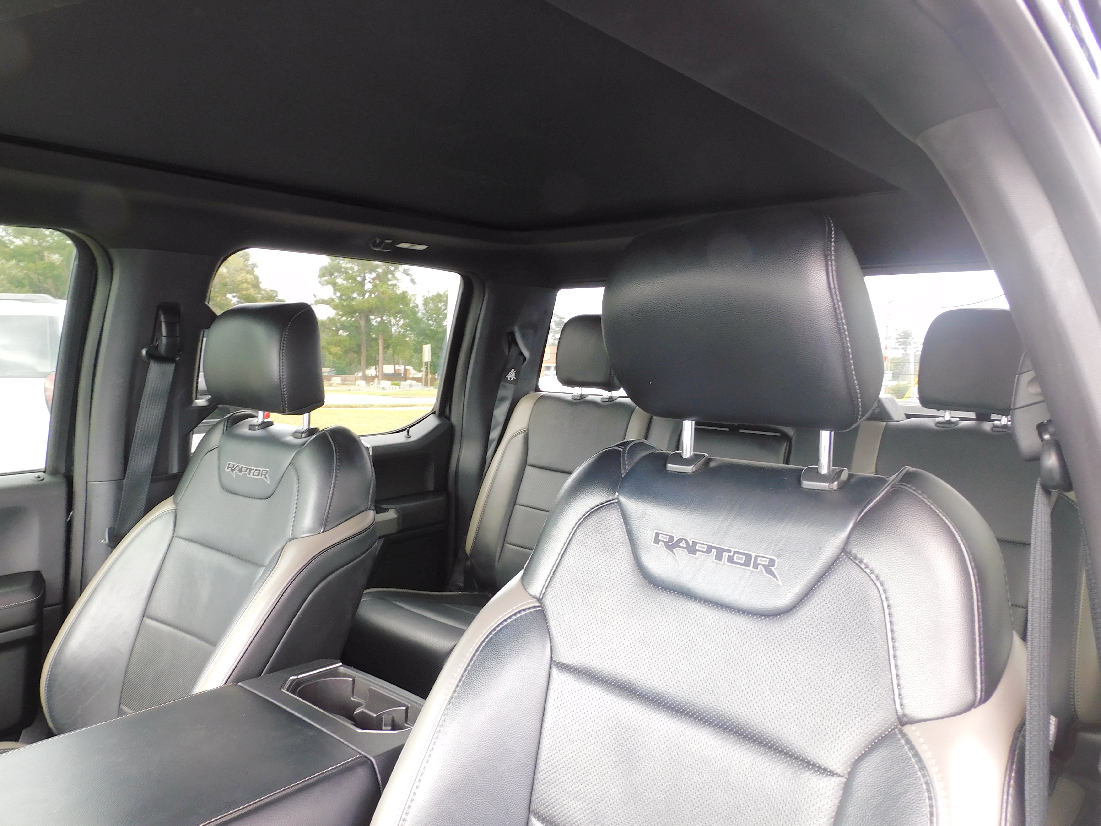 Used 2018 Ford F150 Raptor w/ Equipment Group 802A Luxury image 11