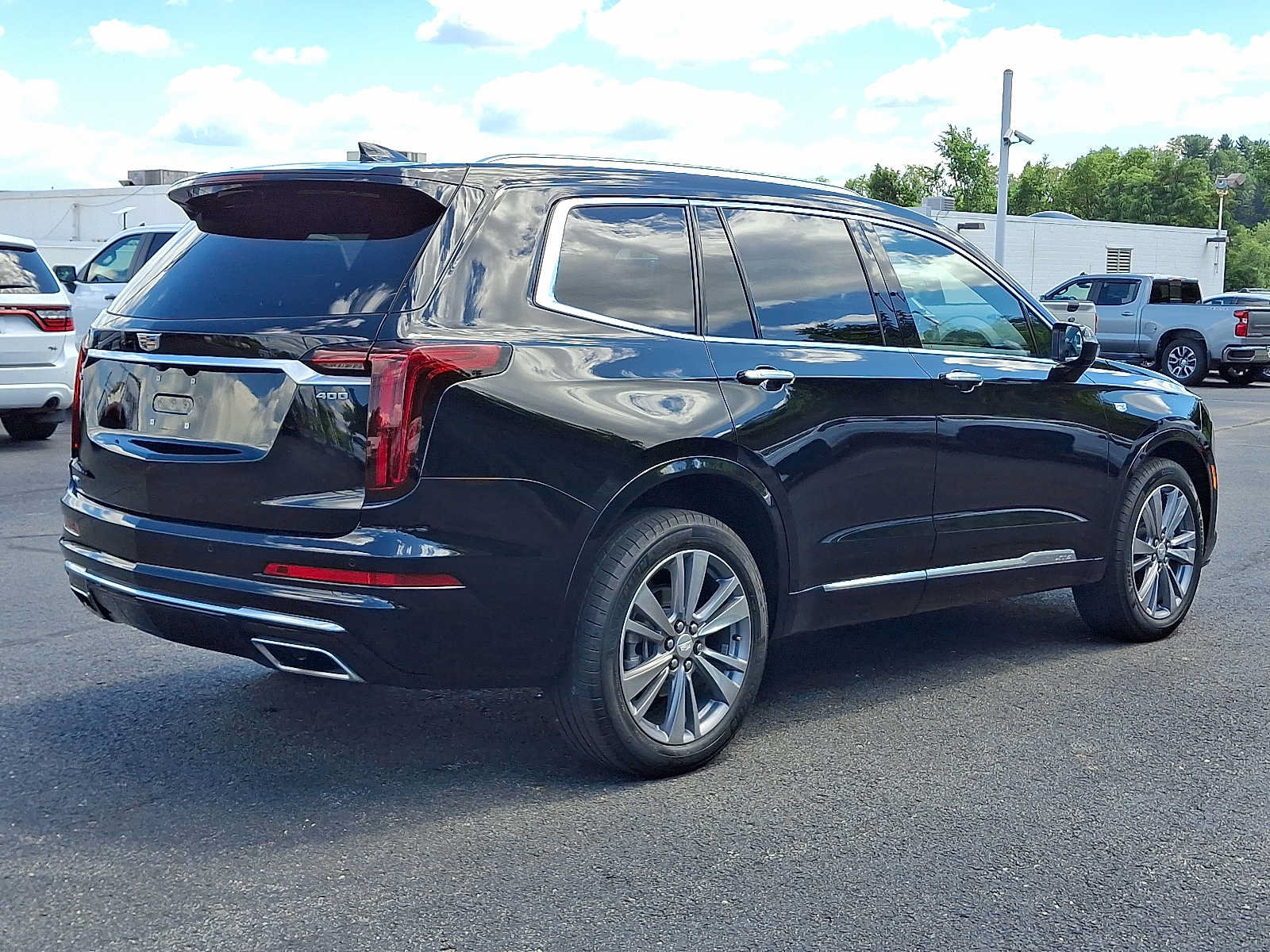 Used 2024 Cadillac XT6 Premium Luxury AWD/4WD image 6