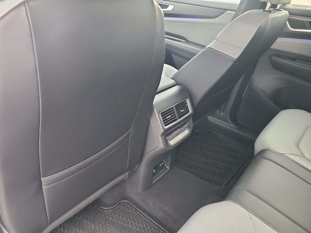 Used 2024 Volkswagen Atlas Cross Sport SEL AWD/4WD image 13