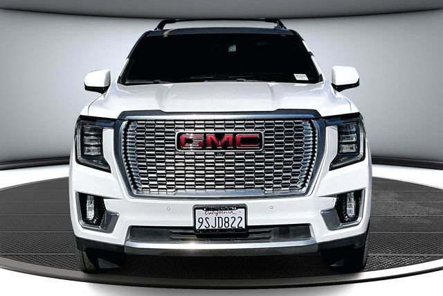 Used 2021 GMC Yukon XL Denali image 2