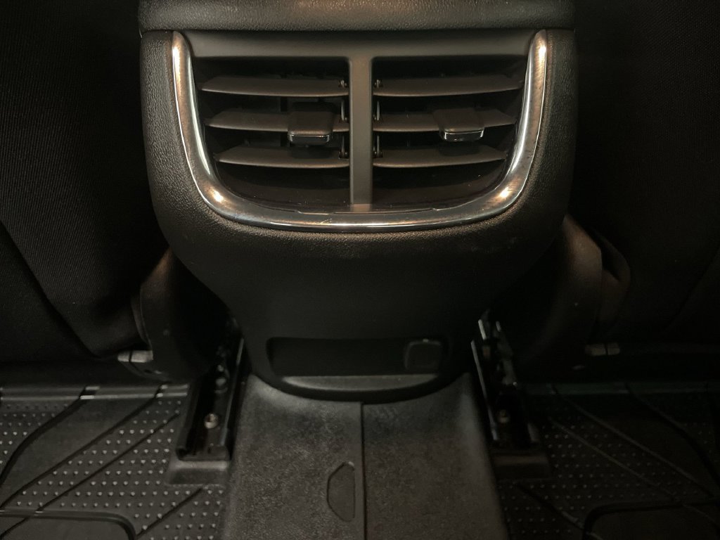 Used 2019 Chevrolet Malibu LT FWD image 14