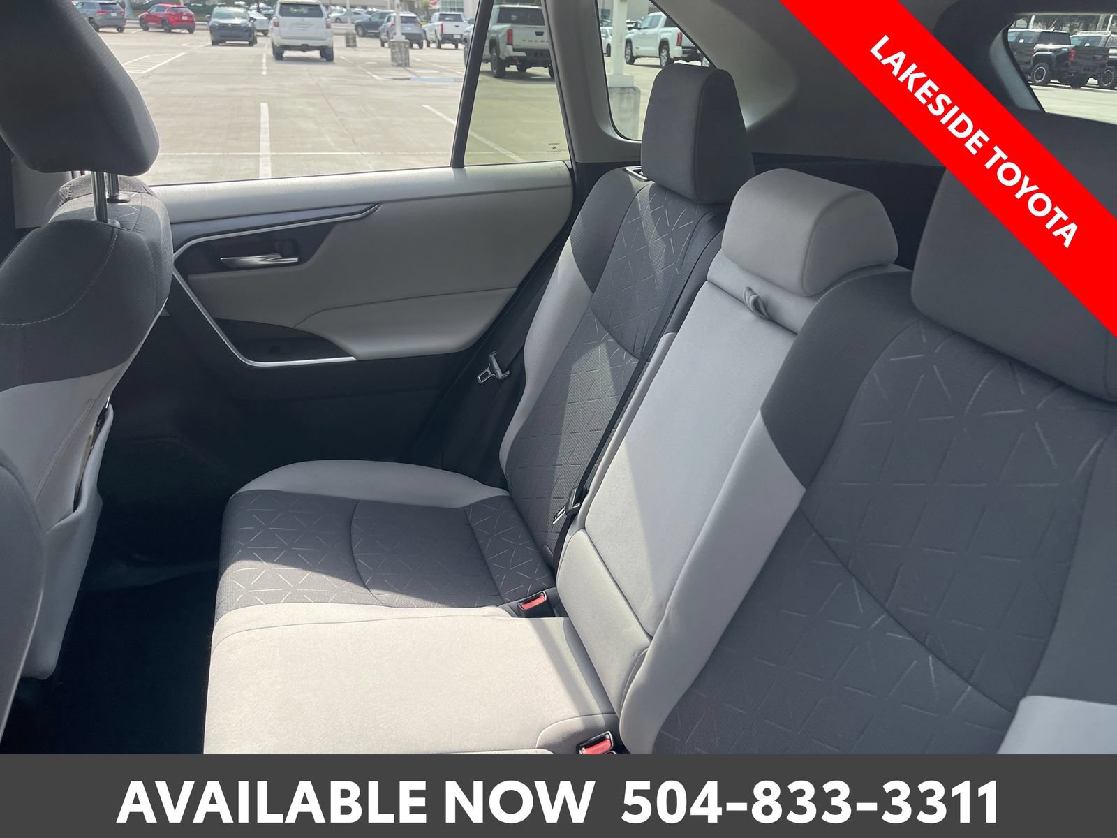 Used 2020 Toyota RAV4 XLE FWD image 20