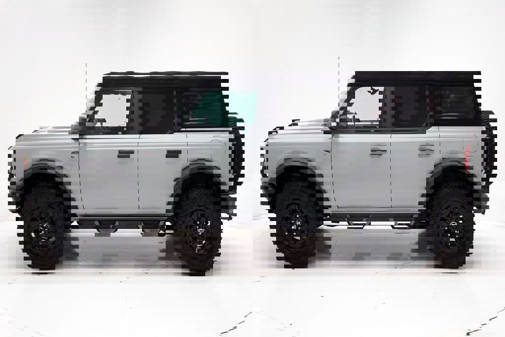 Used 2022 Ford Bronco Wildtrak image 6