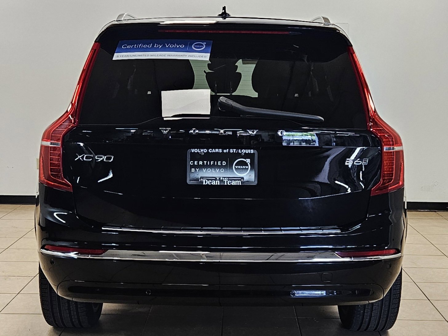 Used 2025 Volvo XC90 B6 Plus w/ Protection Package Premier image 6