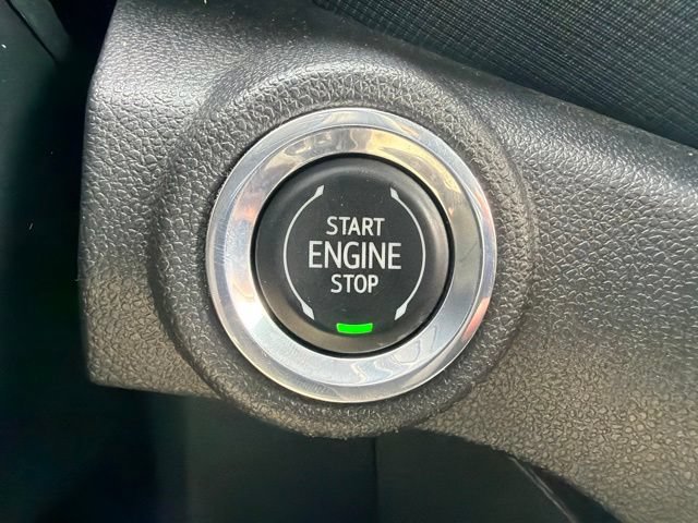 Used 2023 Chevrolet TrailBlazer LT FWD image 35