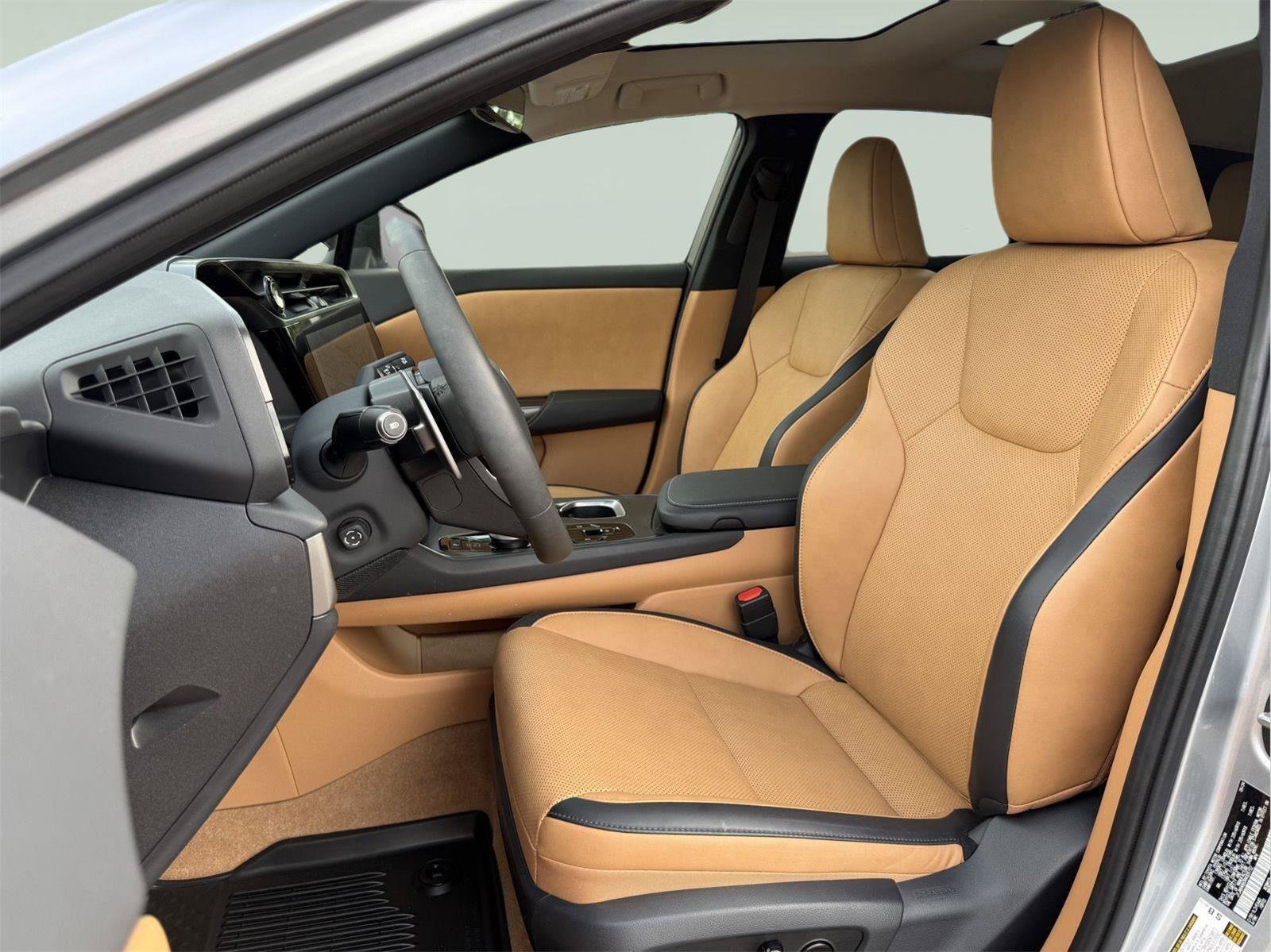 Certified 2024 Lexus RZ 300e Premium w/ Accessory Package (Z1) FWD image 12