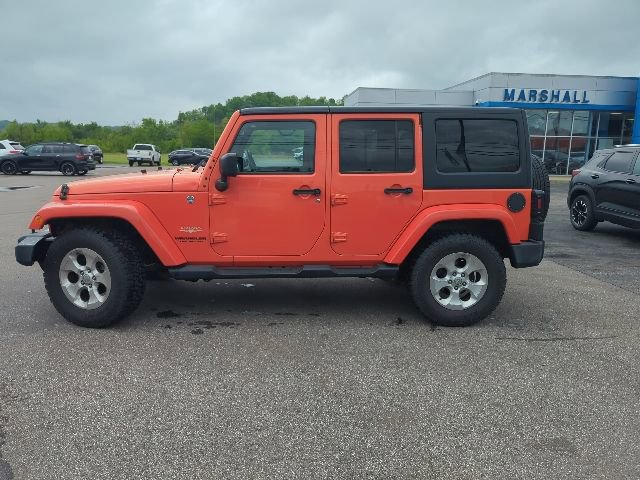 Used 2015 Jeep Wrangler Unlimited Sahara w/ Connectivity Group AWD/4WD image 28