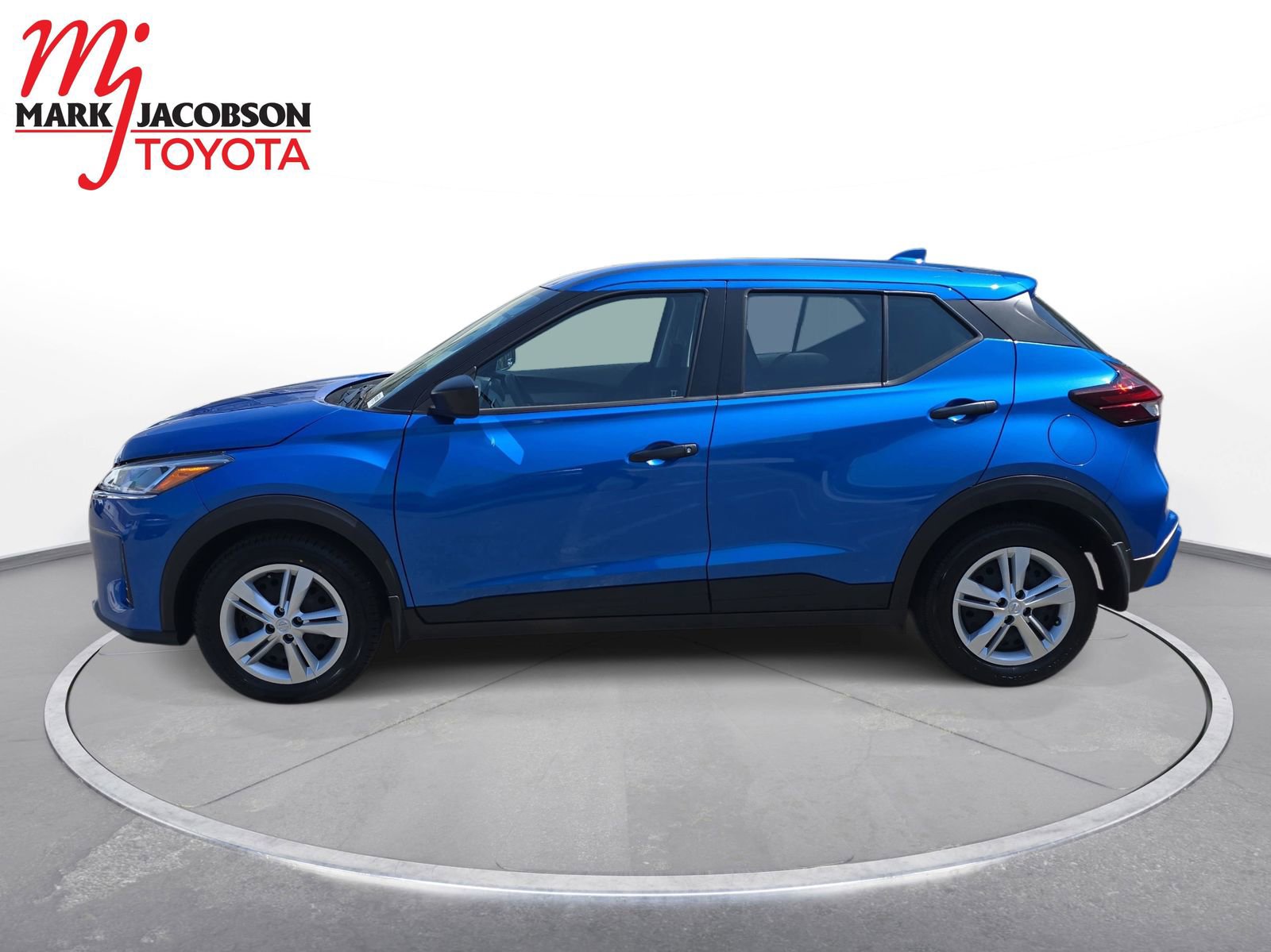 Used 2025 Nissan Kicks Play S FWD image 8