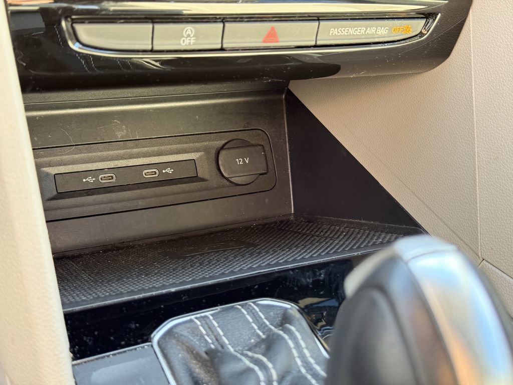 Used 2022 Volkswagen Atlas SEL image 28