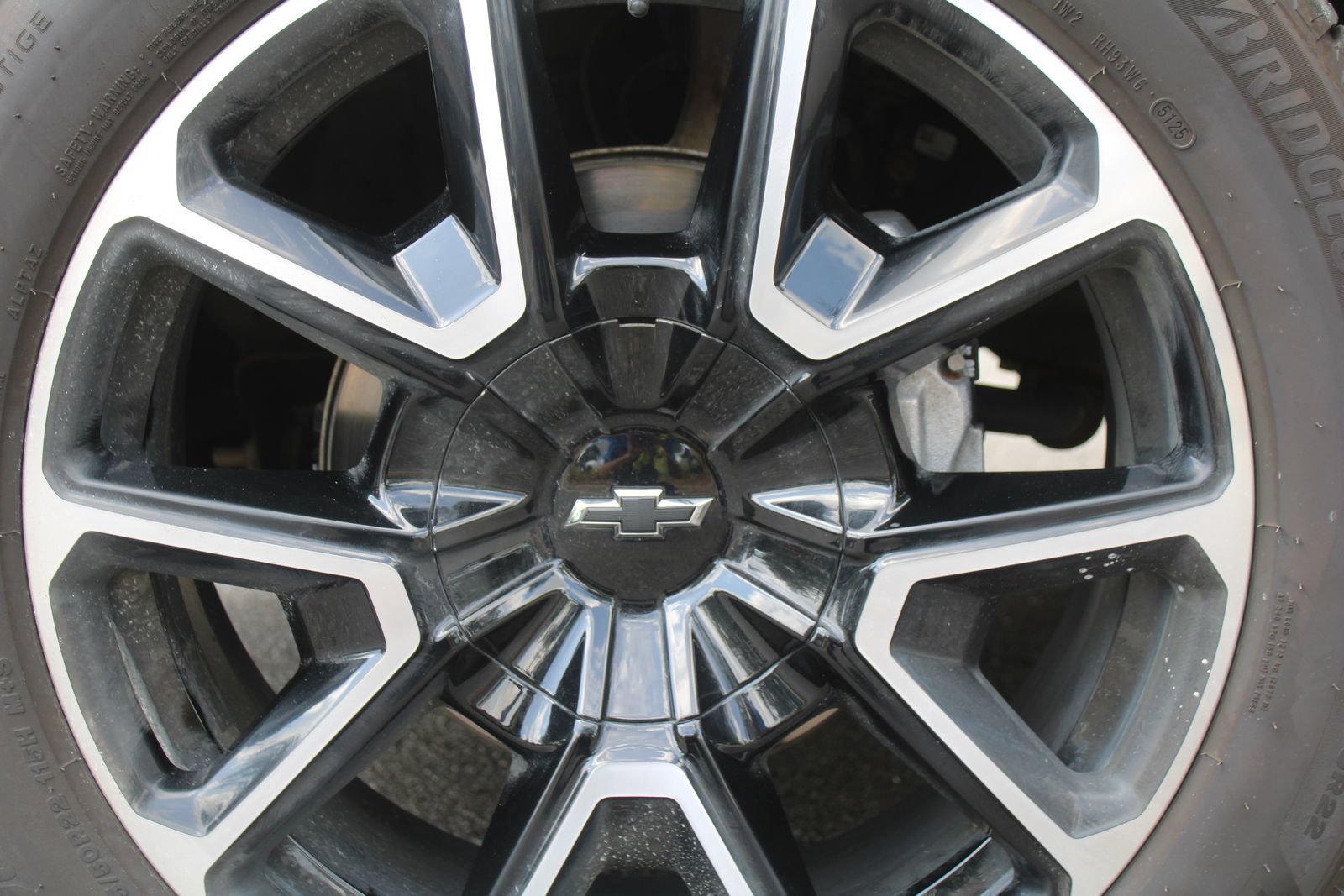 Used 2022 Chevrolet Tahoe RST w/ Luxury Package RWD image 19
