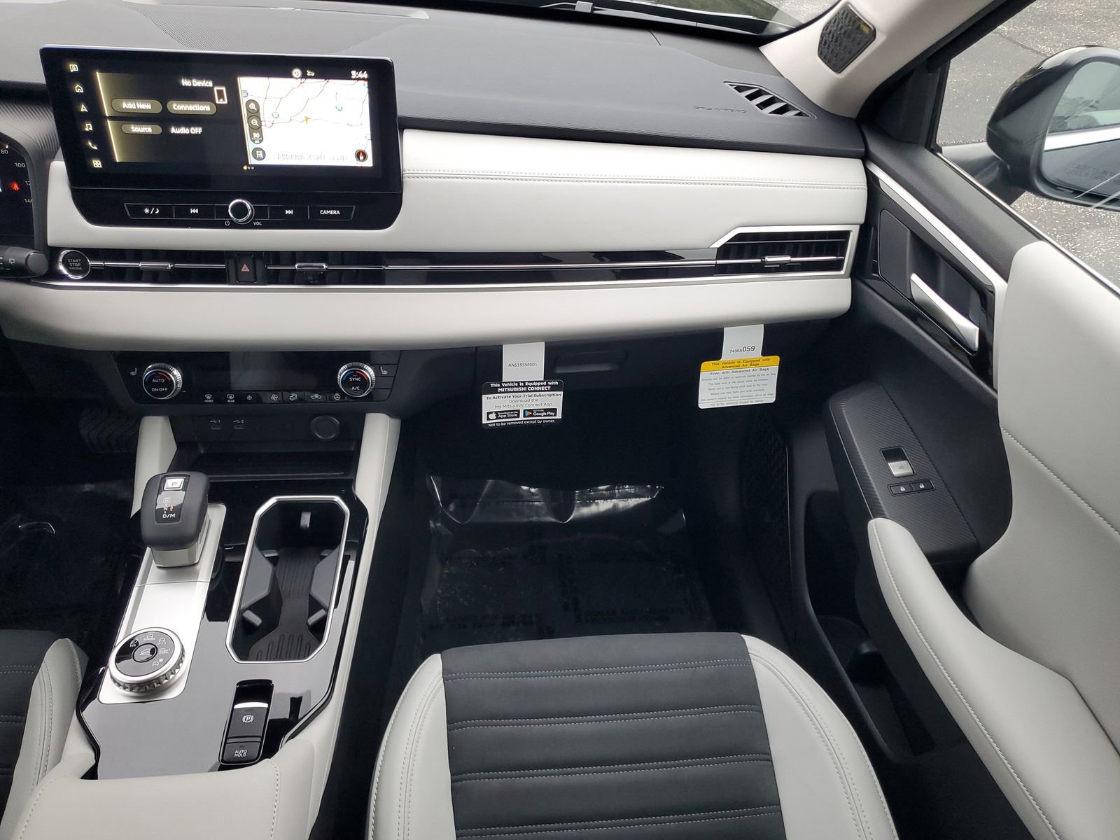 New 2026 Mitsubishi Outlander SE image 26