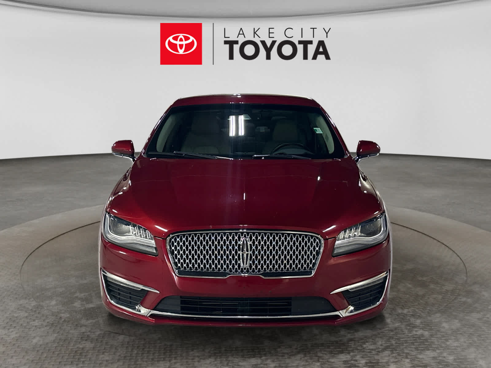 Used 2019 Lincoln MKZ Reserve FWD image 14