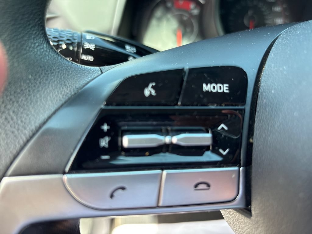 Used 2021 Hyundai Elantra SEL FWD image 19