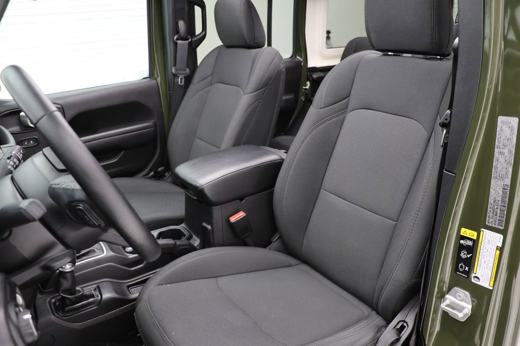 Used 2022 Jeep Wrangler Unlimited Sport w/ Sun And Sound Package AWD/4WD image 15