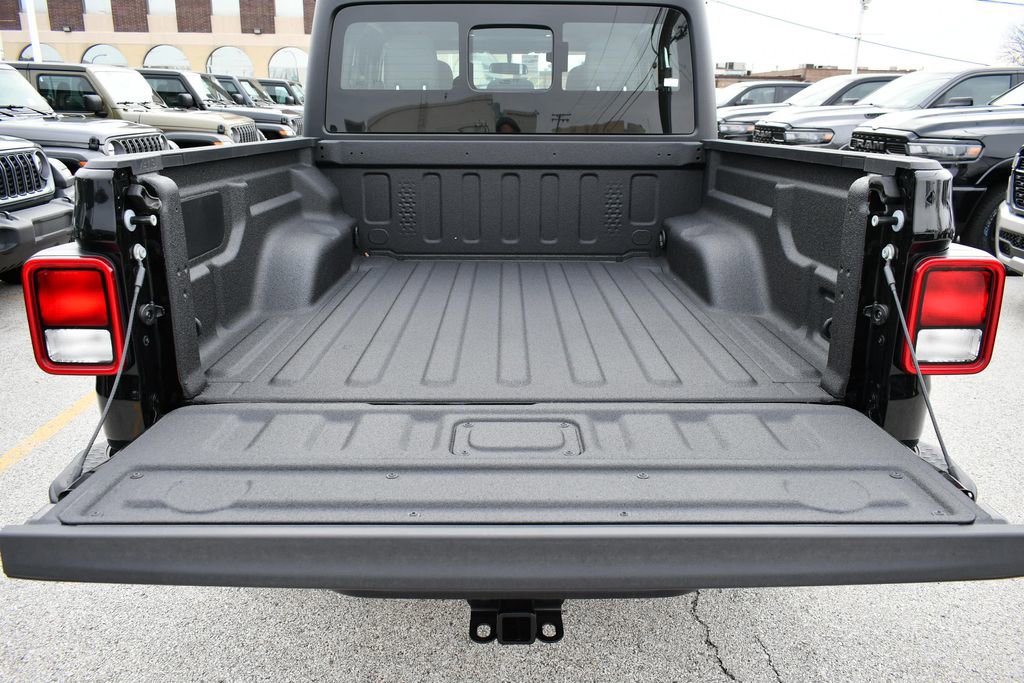 New 2026 Jeep Gladiator Sport image 9