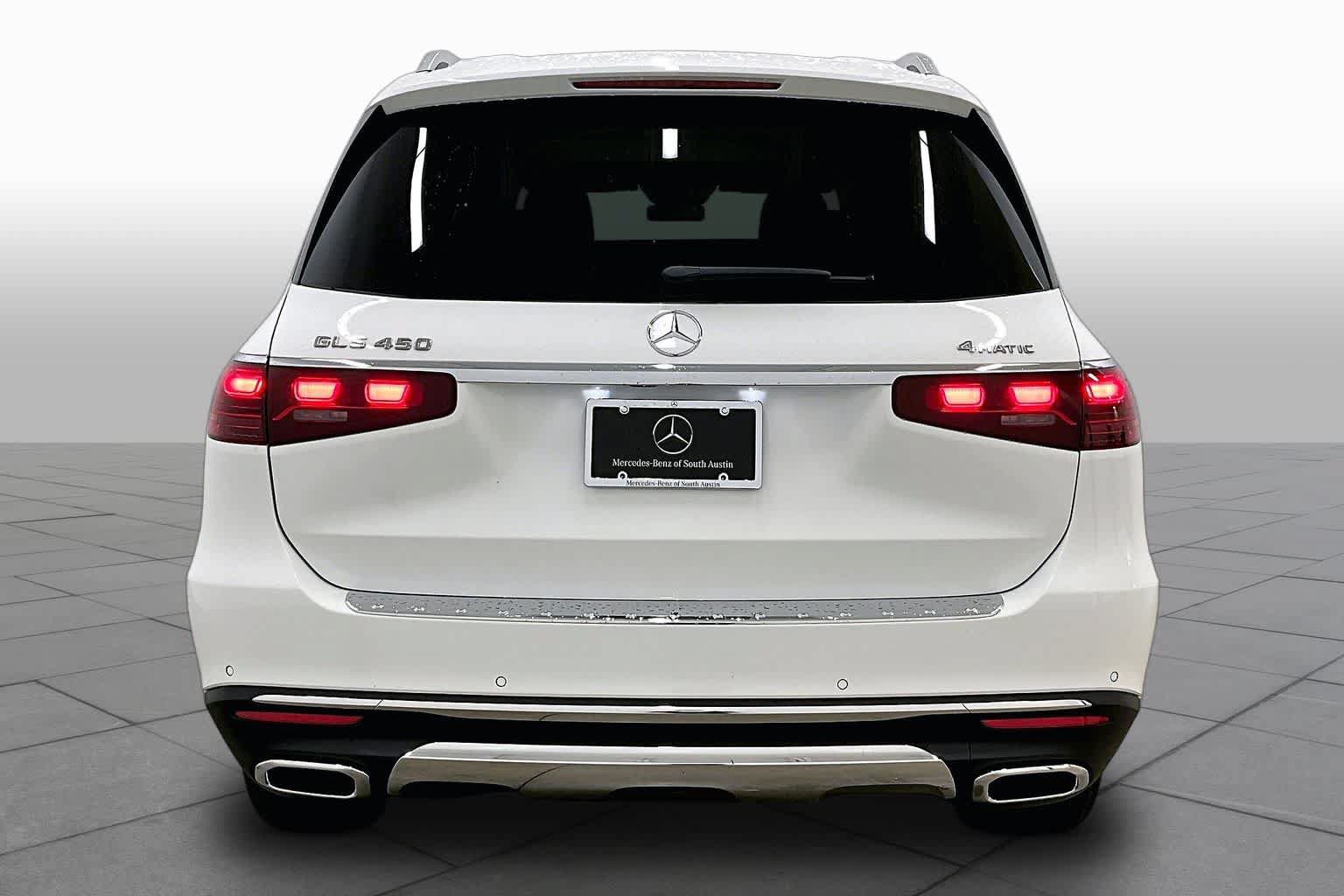 New 2026 Mercedes-Benz GLS 450 4MATIC image 4