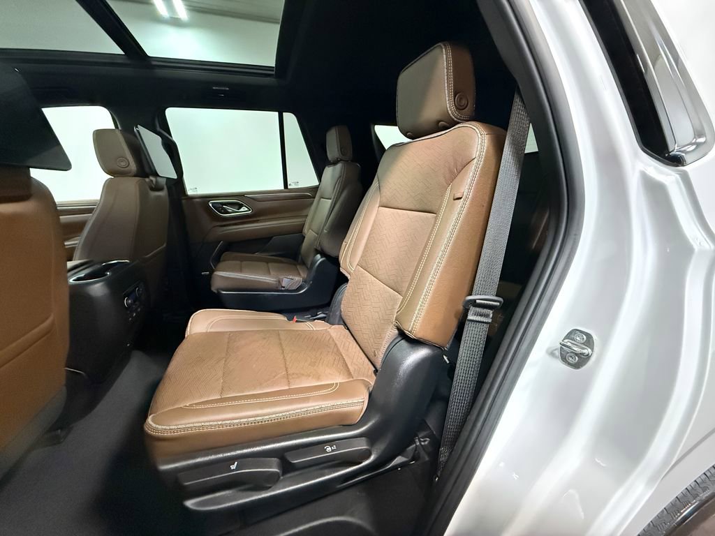 Used 2023 Chevrolet Tahoe High Country AWD/4WD image 8
