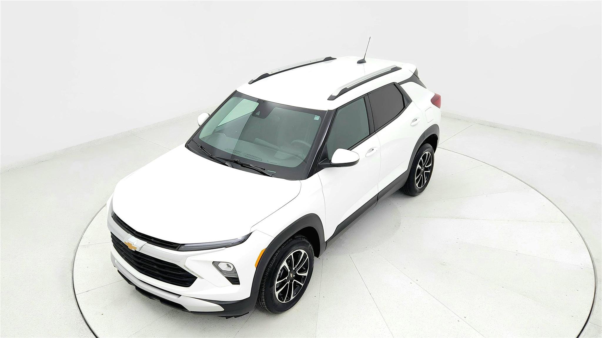 Used 2025 Chevrolet TrailBlazer LT image 13