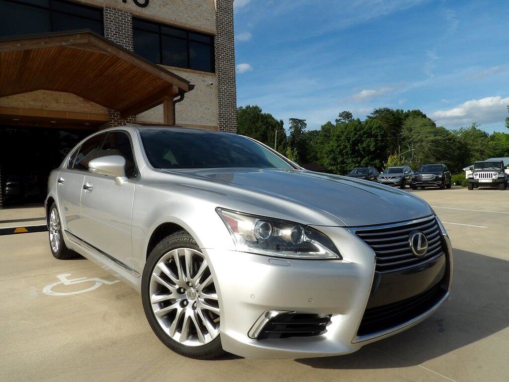 Used 2014 Lexus LS 460 Luxury w/ Comfort Package image 3