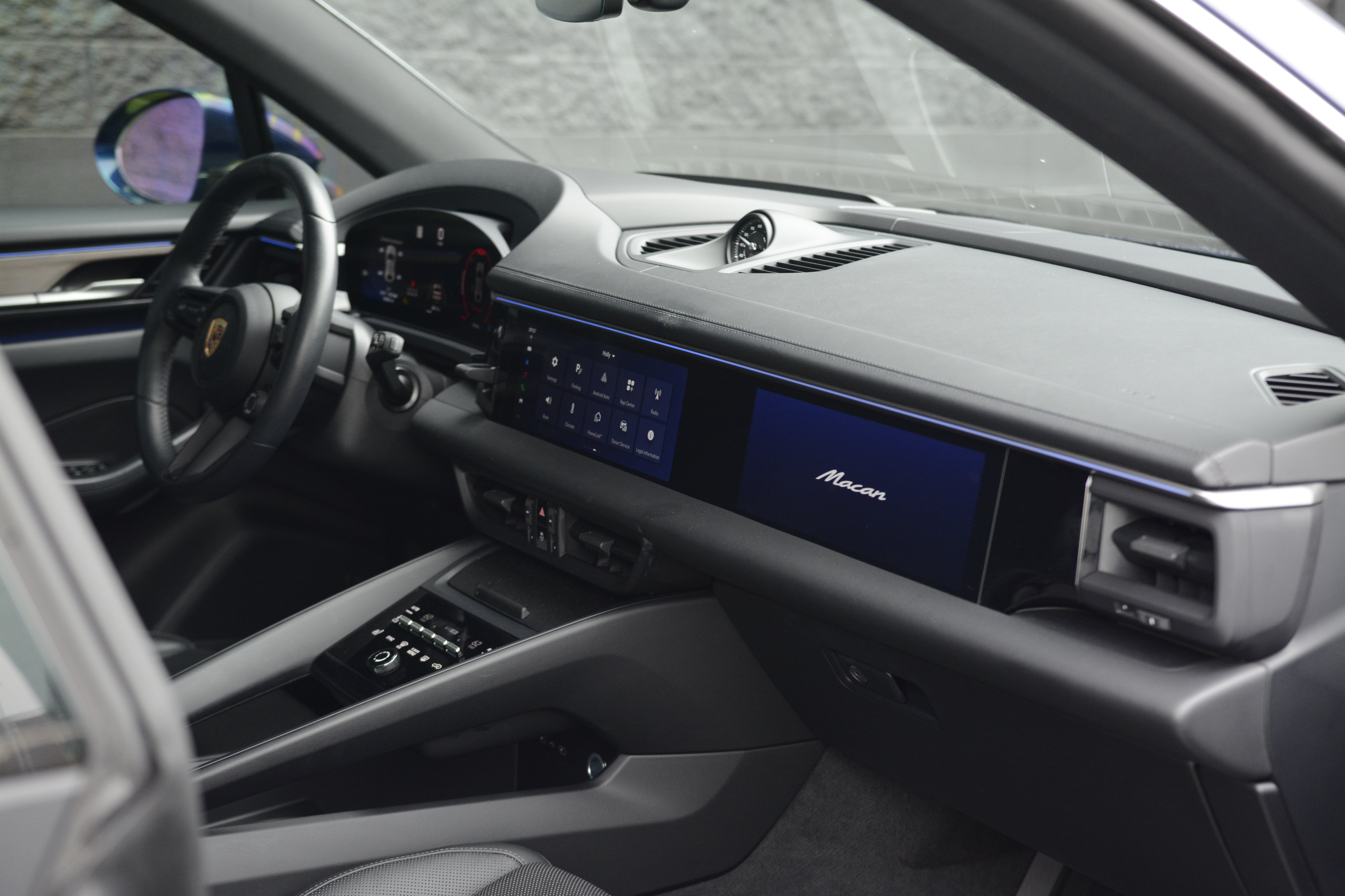 Certified 2024 Porsche Macan 4 Electric AWD/4WD image 29