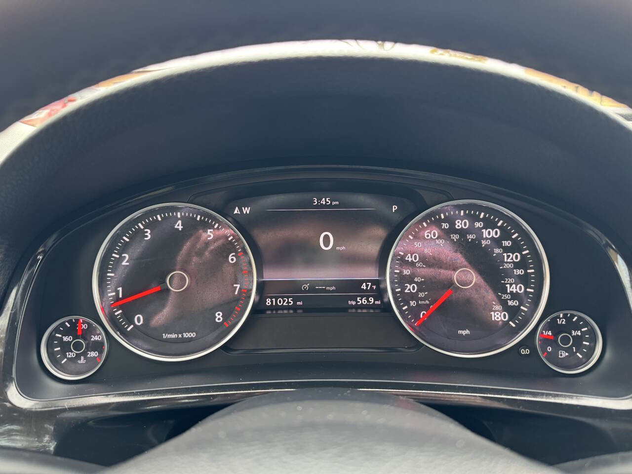 Used 2012 Volkswagen Touareg Sport image 16