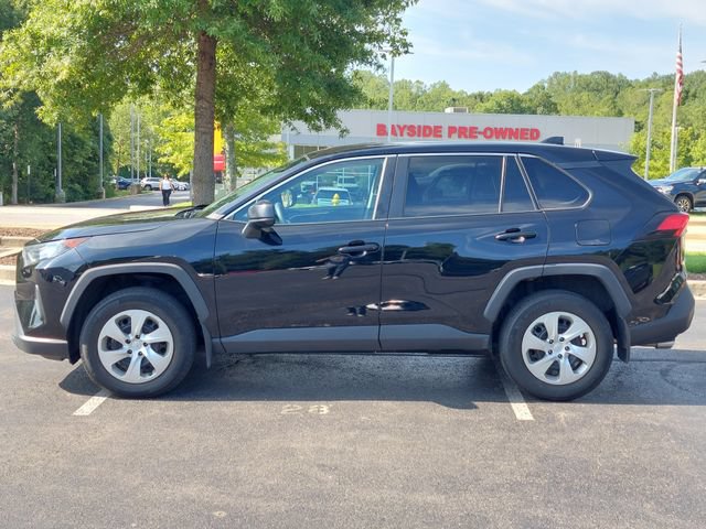 Certified 2022 Toyota RAV4 LE AWD/4WD image 6